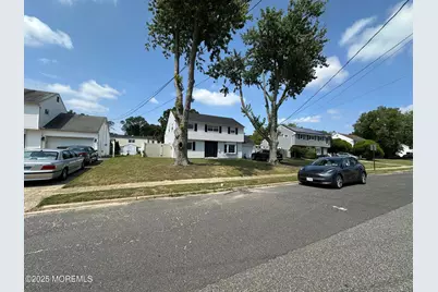 18 Branch Road, Oakhurst, NJ 07755 - Photo 2
