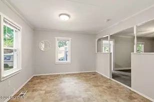 107 Elm St, Lakehurst, NJ 08733 - Photo 10