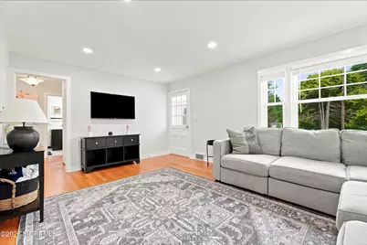 410 Tilton Place, Neptune Township, NJ 07753 - Photo 4