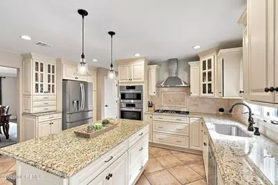 11 Sir Paul Court, Middletown, NJ 07748 - Photo 20