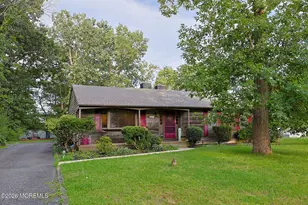 1407 Wallach Dr, Toms River Township, NJ 08755 - Photo 2