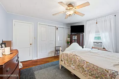 289 Roosevelt Avenue, Oakhurst, NJ 07755 - Photo 36