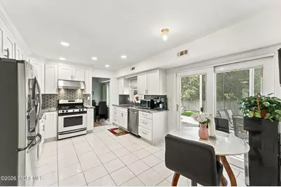7 Thetford Lane, Marlboro Township, NJ 07746 - Photo 14