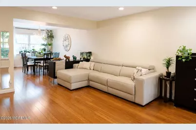 17 Wilson Court, East Brunswick Township, NJ 08816 - Photo 4