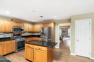 124 Bobbi's Terrace, Plumsted, NJ 08533 - Photo 18