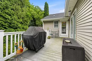 251 Hamiltonian Dr, Middletown, NJ 07701 - Photo 30