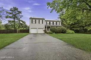 11 Mills Ln, Jackson, NJ 08527 - Photo 2