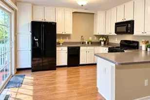35 Ironwood Ct, Middletown, NJ 07748 - Photo 2