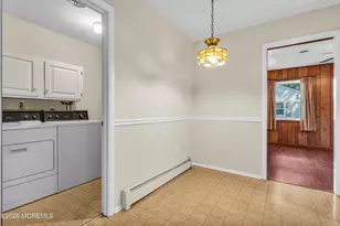 21 Burlington Ct, Toms River Township, NJ 08757 - Photo 8