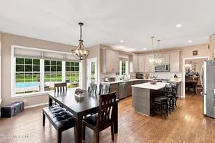43 Oxford Cir, Southampton, NJ 08088 - Photo 12