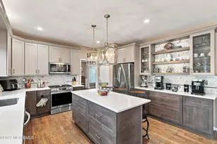 43 Oxford Cir, Southampton, NJ 08088 - Photo 4