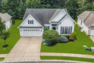 13 Northshire Ct, Freehold, NJ 07728 - Photo 58