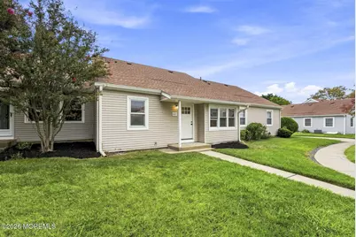 61C Piazza Vittoria, Freehold, NJ 07728 - Photo 2