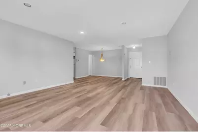 213 Main Street #17, Keansburg, NJ 07734 - Photo 6