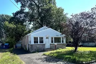 14 Manning Pl, Keansburg, NJ 07734 - Photo 1