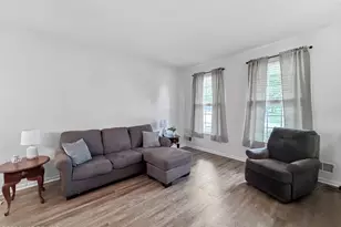 2 Warwick Ct, Barnegat, NJ 08005 - Photo 4