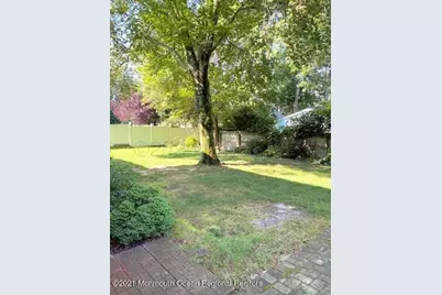 200 Highwood Road, Oakhurst, NJ 07755 - Photo 16
