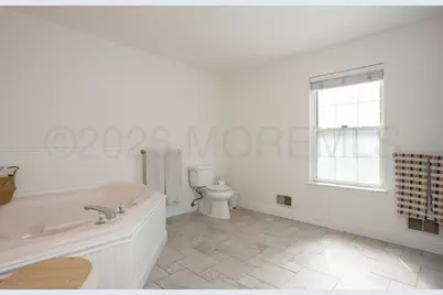 275 S Lakeshore Drive, Manahawkin, NJ 08050 - Photo 16