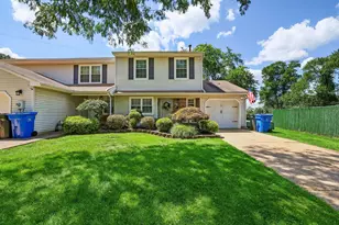79 Staghorn Dr, Matawan, NJ 07747 - Photo 4