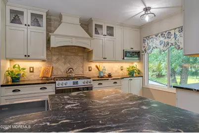 20 Eisenhower Court, Matawan, NJ 07747 - Photo 12