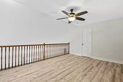 38 Des Moines Court, Tinton Falls, NJ 07712 - Photo 12