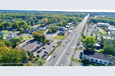 1709 Nj-35, Oakhurst, NJ 07755 - Photo 4