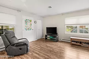 1019A Aberdeen Dr, Lakewood, NJ 08701 - Photo 6