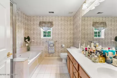 170 Shinnecock Drive, Manalapan Township, NJ 07726 - Photo 24