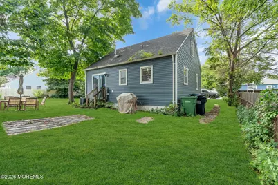 207 Pacific Avenue, Beachwood, NJ 08722 - Photo 32