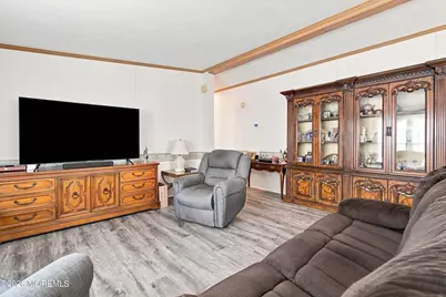 523 Momosa Way, Whiting, NJ 08759 - Photo 6