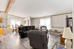 523 Momosa Way, Whiting, NJ 08759 - Photo 8