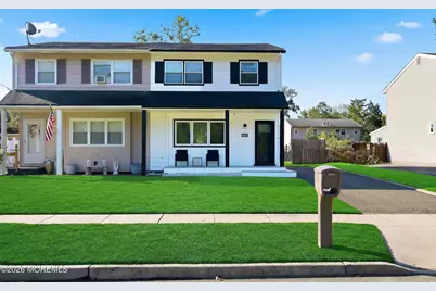 814 Maple Street, Lakehurst, NJ 08733 - Photo 2