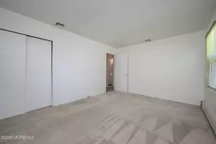 300 Beechmont St, Toms River Township, NJ 08757 - Photo 18