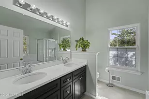 2083 Benjamin Cir, Wall Township, NJ 07719 - Photo 20