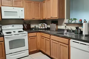 1 Carriage City Plz, Rahway, NJ 07065 - Photo 2