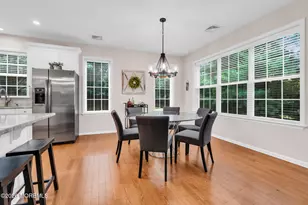 712 Mill Pond Wy, Eatontown, NJ 07724 - Photo 8