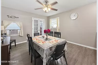733 Schuyler Avenue, Lyndhurst Township, NJ 07071 - Photo 6