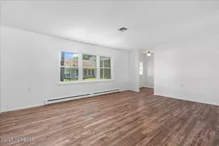 660D Plymouth Dr, Lakewood, NJ 08701 - Photo 6