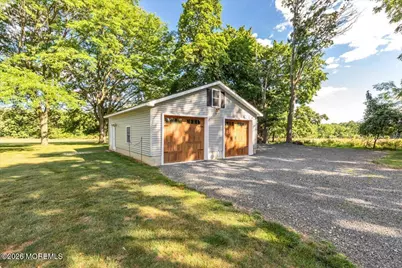 102 Middletown Road, Holmdel, NJ 07733 - Photo 6