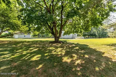 102 Middletown Road, Holmdel, NJ 07733 - Photo 4