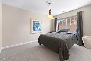 87 E Parsonage Way, Manalapan Township, NJ 07726 - Photo 18