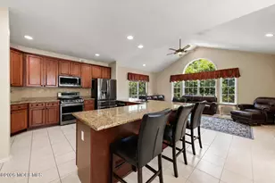 87 E Parsonage Way, Manalapan Township, NJ 07726 - Photo 6