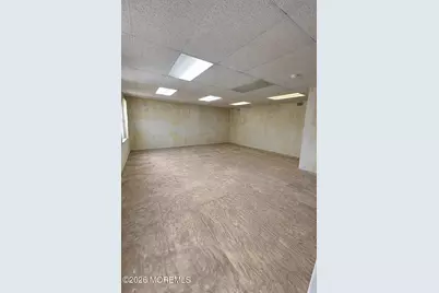 1141 Lincoln Square #Upstairs, Long Branch, NJ 07740 - Photo 4
