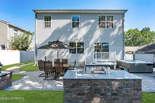 915 Lynn Ave, Point Pleasant, NJ 08742 - Photo 2