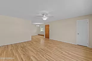 15 Dino Dr, Woodbridge Township, NJ 08832 - Photo 4