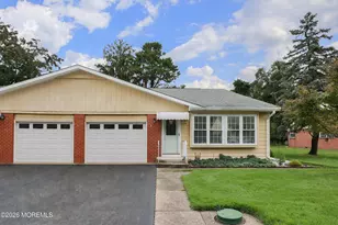 11 B Lenape Dr, Whiting, NJ 08759 - Photo 6