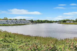 57 Bridgewaters Dr, Oceanport, NJ 07757 - Photo 36