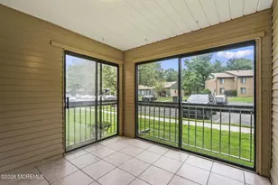 233 Medford Ct, Manalapan Township, NJ 07726 - Photo 18