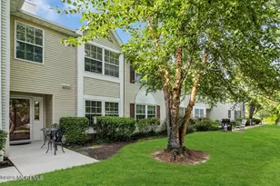 27 Racquet Rd, Wall Township, NJ 07719 - Photo 2