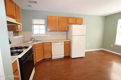 6 Wellington Lane, Lakewood, NJ 08701 - Photo 4